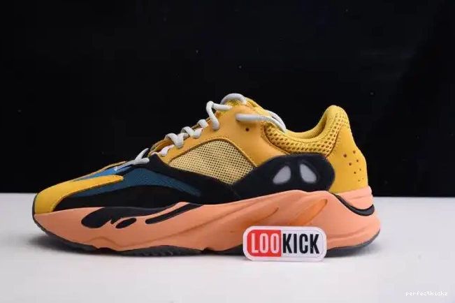 WAVE YELLOW NEW YEEZY ADIDAS GZ6984 BOOST COLORWAY SUN RUNNER 700 0701